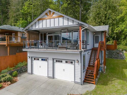 7990 Edmund St, Crofton, BC 