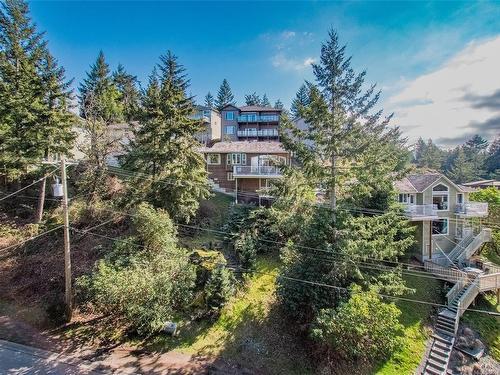 950 Woodpecker Lane, Nanaimo, BC 