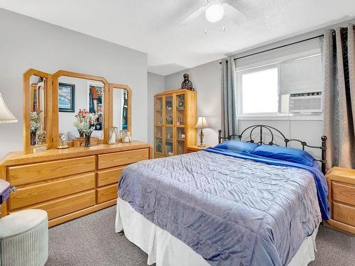 49-1697 Greenfield Ave, Kamloops, BC - Indoor Photo Showing Bedroom