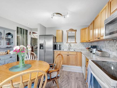 49-1697 Greenfield Ave, Kamloops, BC - Indoor