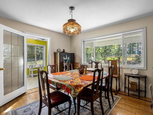 9780 Highway 97 C, Merritt, BC - Indoor Photo Showing Dining Room