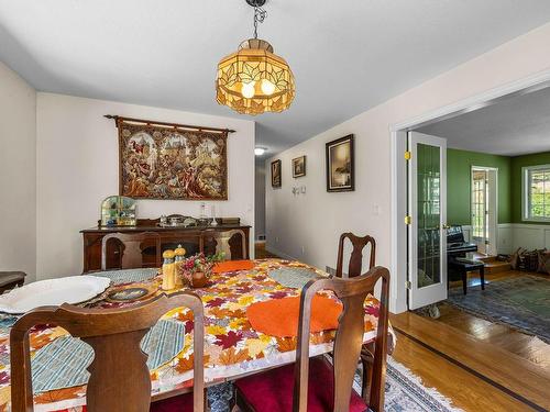 9780 Highway 97 C, Merritt, BC - Indoor Photo Showing Dining Room