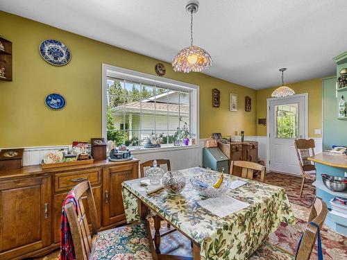 9780 Highway 97 C, Merritt, BC - Indoor Photo Showing Dining Room