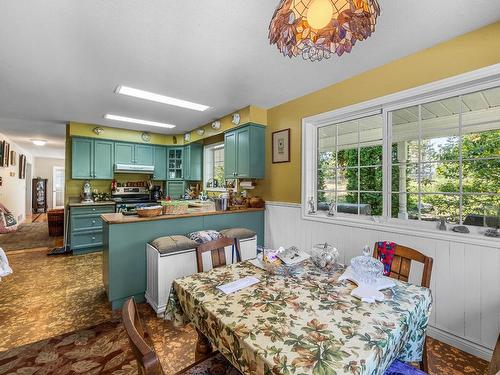 9780 Highway 97 C, Merritt, BC - Indoor Photo Showing Dining Room