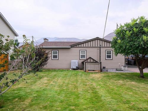 2365 Bossert Ave, Kamloops, BC - Outdoor With Exterior