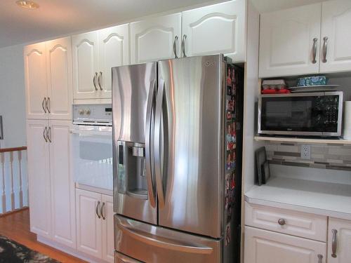 1721 Bann Street, Merritt, BC - Indoor Photo Showing Kitchen