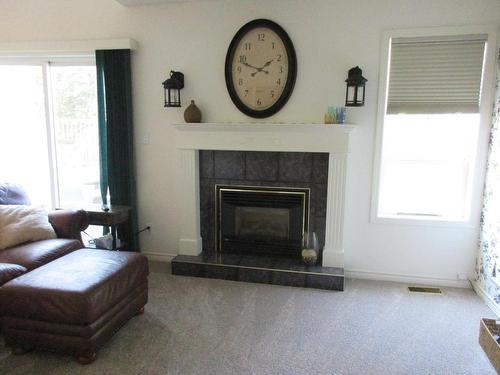 1721 Bann Street, Merritt, BC - Indoor Photo Showing Living Room With Fireplace