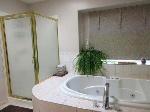 1721 Bann Street, Merritt, BC - Indoor Photo Showing Bathroom