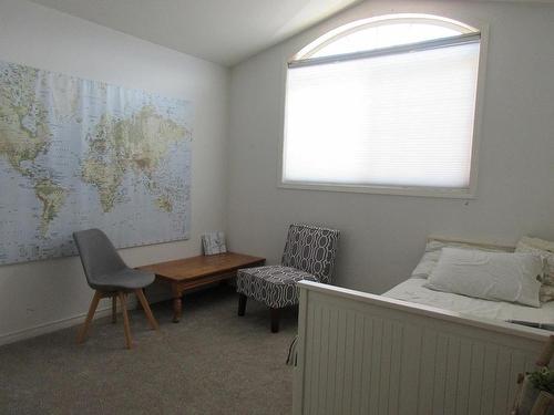 1721 Bann Street, Merritt, BC - Indoor Photo Showing Bedroom