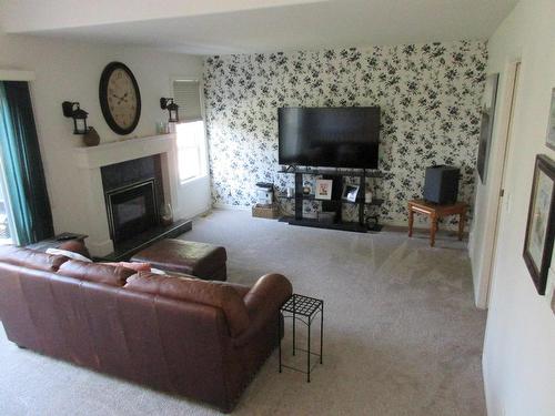 1721 Bann Street, Merritt, BC - Indoor Photo Showing Living Room With Fireplace