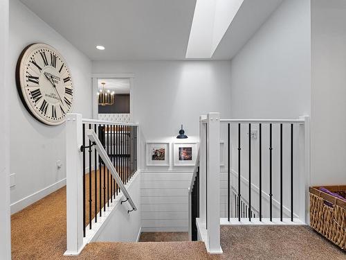 808 Woodrush Crt, Kamloops, BC - Indoor Photo Showing Other Room