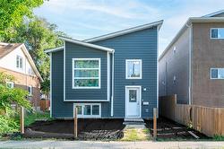 703 Manitoba AVE  Winnipeg, MB R2W 2H3