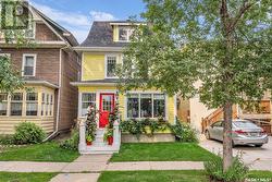 409 D AVENUE S  Saskatoon, SK S7M 1R3