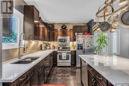 409 D Avenue S, Saskatoon, SK - Indoor Photo Showing Kitchen With Double Sink