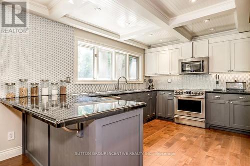 926 Gawley Drive, Midland, ON - Indoor Photo Showing Kitchen With Upgraded Kitchen