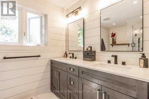 926 Gawley Drive, Midland, ON - Indoor Photo Showing Bathroom