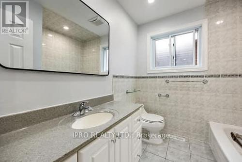 3028 Weston Road, Toronto (Humberlea-Pelmo Park), ON - Indoor Photo Showing Bathroom