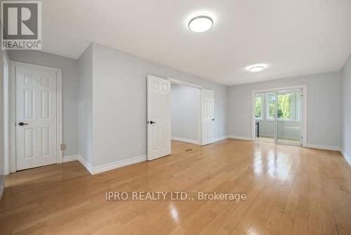 3028 Weston Road, Toronto (Humberlea-Pelmo Park), ON - Indoor Photo Showing Other Room