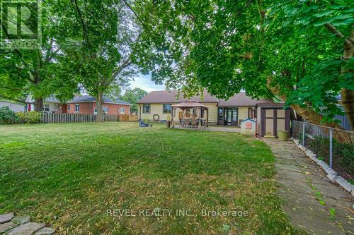 993 Cloverleaf Drive, Burlington, ON - Outdoor With Deck Patio Veranda