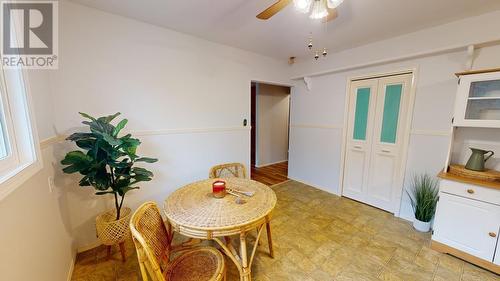 9803 Willow Road, Fort St. John, BC - Indoor Photo Showing Dining Room