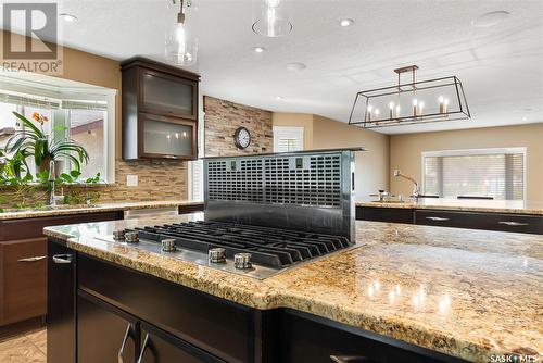 2231 Russell Place, Regina, SK - Indoor Photo Showing Kitchen With Upgraded Kitchen