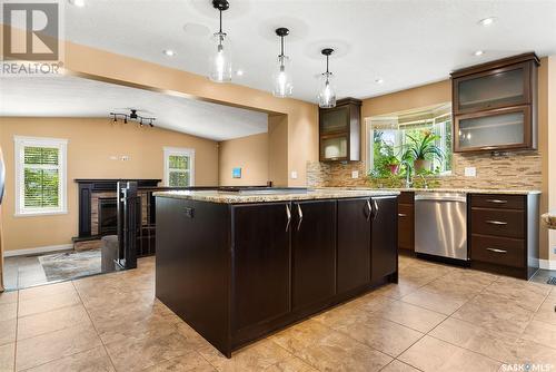 2231 Russell Place, Regina, SK - Indoor Photo Showing Kitchen With Upgraded Kitchen