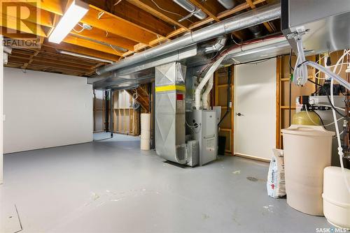 2231 Russell Place, Regina, SK - Indoor Photo Showing Basement