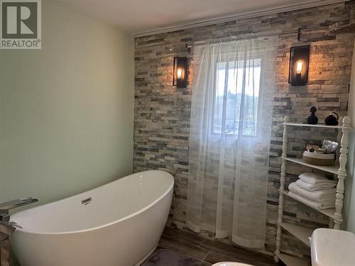 40 Hutchison Ave, Elliot Lake, ON - Indoor Photo Showing Bathroom