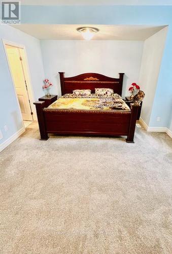 2951 Heardcreek Trail, London, ON - Indoor Photo Showing Bedroom