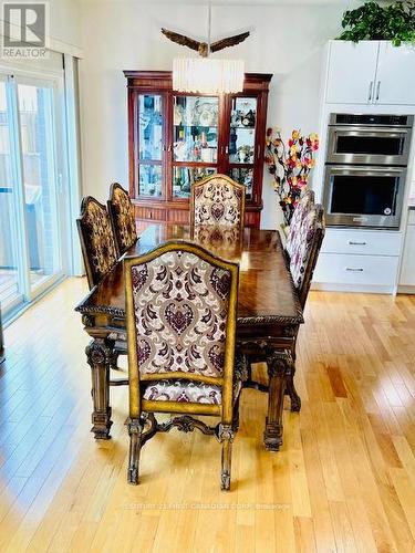 2951 Heardcreek Trail, London, ON - Indoor Photo Showing Dining Room