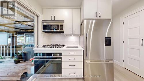 79 Trevithen Street, London, ON - Indoor Photo Showing Kitchen