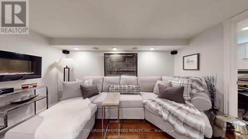 79 Trevithen Street, London, ON - Indoor Photo Showing Living Room