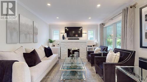 79 Trevithen Street, London, ON - Indoor Photo Showing Living Room