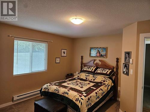 601 9Th Street Unit# 4, Keremeos, BC - Indoor Photo Showing Bedroom