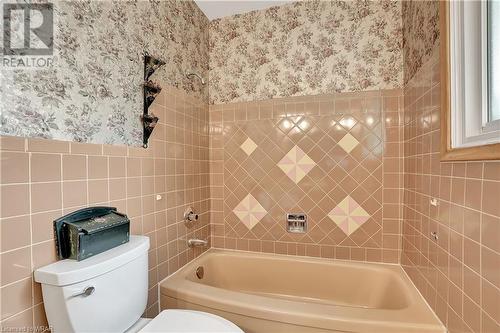 94 Harold Avenue, Kitchener, ON - Indoor Photo Showing Bathroom