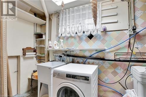 94 Harold Avenue, Kitchener, ON - Indoor Photo Showing Laundry Room