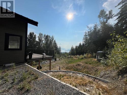 7426 Anglemont Way, Anglemont, BC - Outdoor