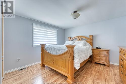 10539 Keating Crescent, Windsor, ON - Indoor Photo Showing Bedroom