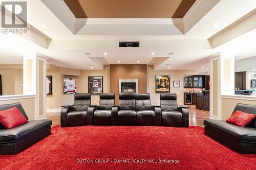 6634 Carriage Trail, Burlington, ON - Indoor Photo Showing Living Room