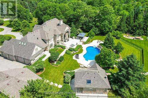 6634 Carriage Trail, Burlington, ON - Outdoor With In Ground Pool