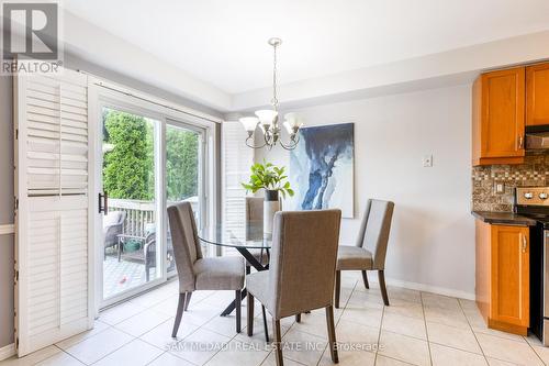 19 Foxtrot Drive, Hamilton (Stoney Creek Mountain), ON - Indoor Photo Showing Dining Room