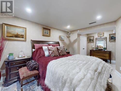 484 Westmount Drive, London, ON - Indoor Photo Showing Bedroom