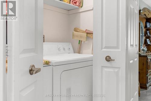 16 Garden Drive, West Lincoln, ON - Indoor Photo Showing Laundry Room