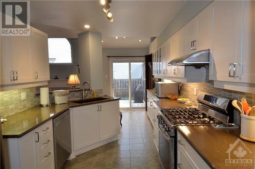 2002 Breezewood Street, Ottawa, ON - Indoor Photo Showing Kitchen