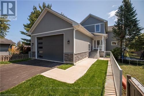 1889 3Rd Avenue, Owen Sound, ON - Outdoor With Facade