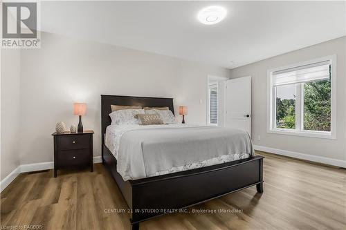 1889 3Rd Avenue, Owen Sound, ON - Indoor Photo Showing Bedroom