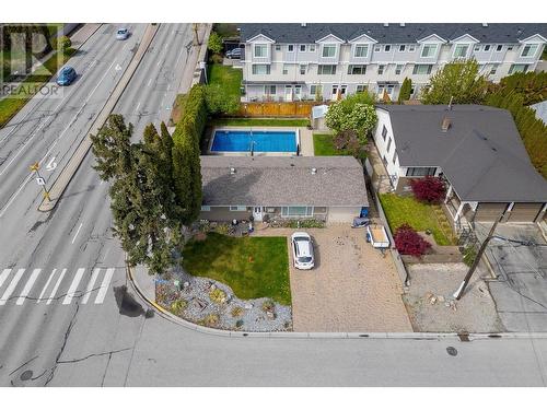 2024 Wilkinson Street, Kelowna, BC - Outdoor