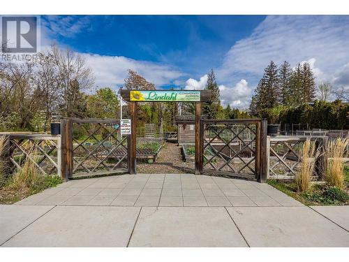 2024 Wilkinson Street, Kelowna, BC - Outdoor