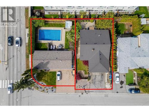 2024 Wilkinson Street, Kelowna, BC - Outdoor