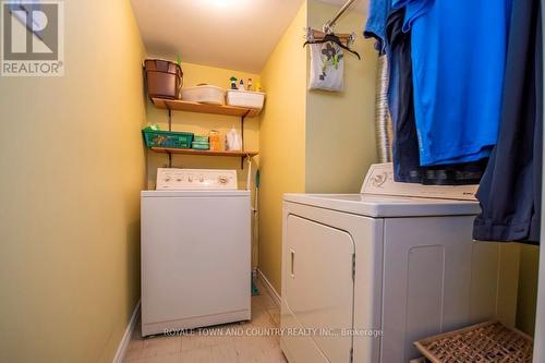 1611 - 44 Falby Court, Ajax (South West), ON - Indoor Photo Showing Laundry Room